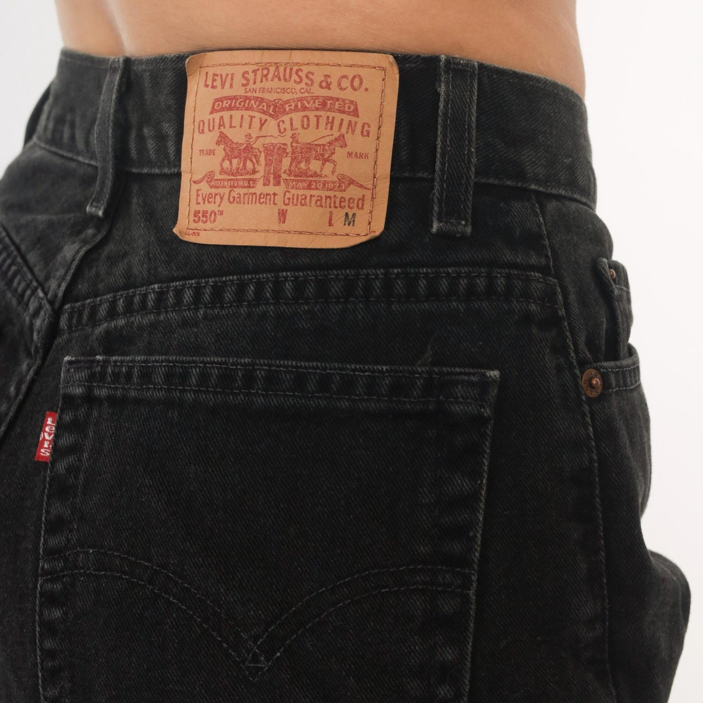 Levi's 550 Black High-Waisted Straight Leg Jeans Y2K Denim Medium