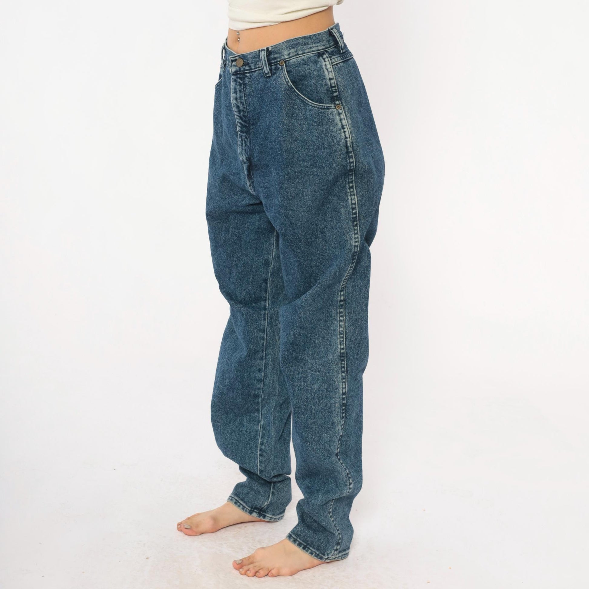 Y2K Wrangler High-Waisted Straight Leg Jeans Medium Blue Denim