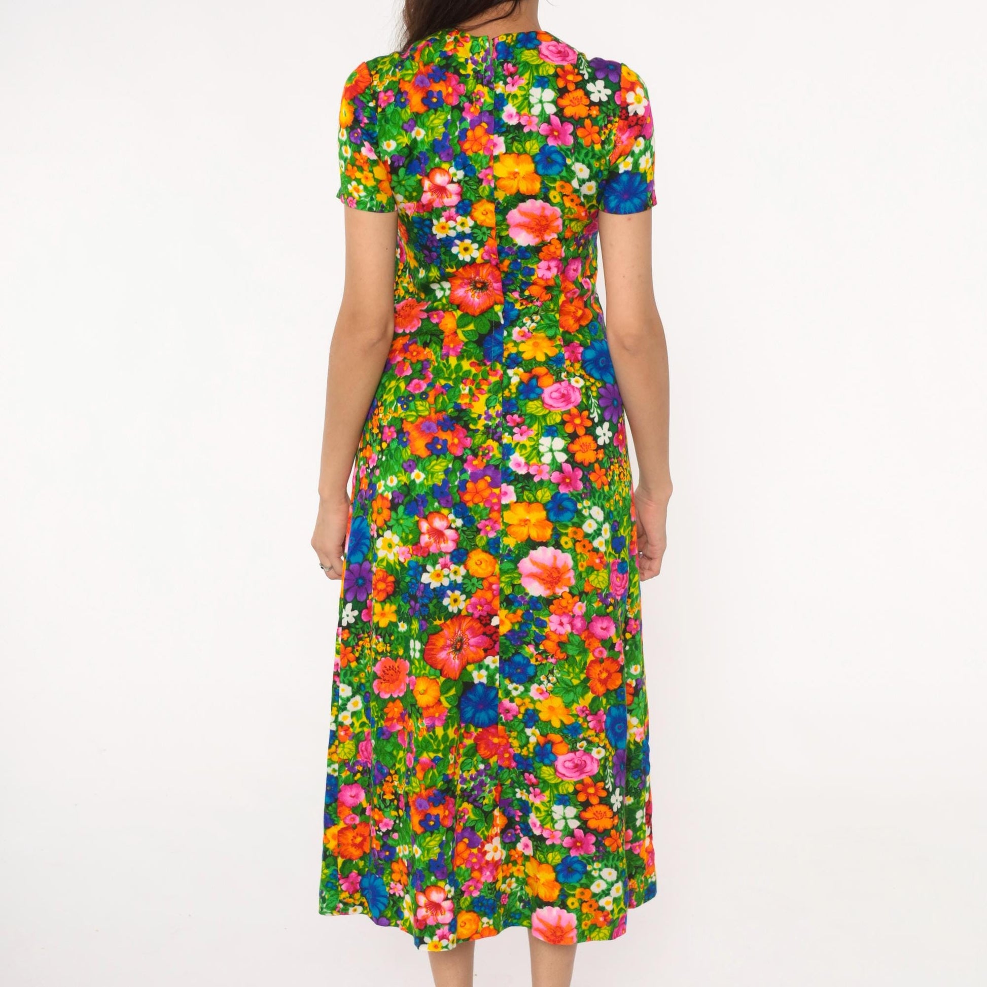 70s Floral Maxi Dress Keyhole Neckline Short Sleeve Cotton Rainbow Small