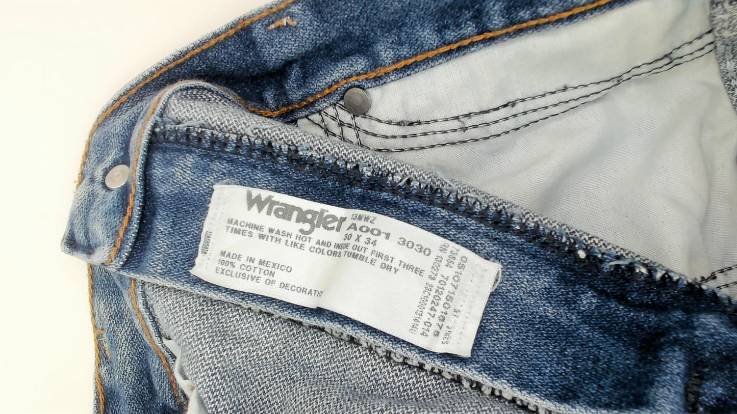 Wrangler Straight Leg Jeans 2000s Medium Wash High Waisted Denim Blue 30x34