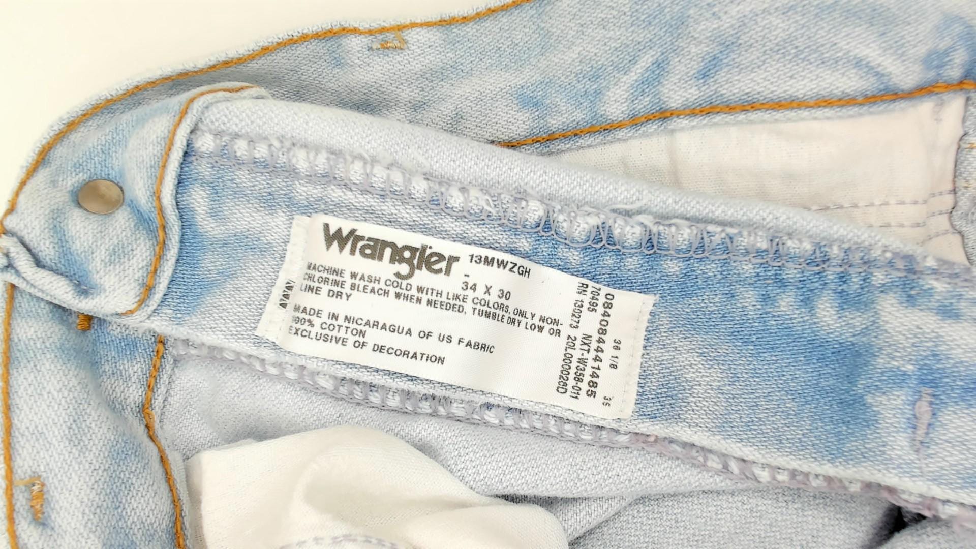 2000s Wrangler Light Wash Straight Leg High Rise Mom Jeans 34x30