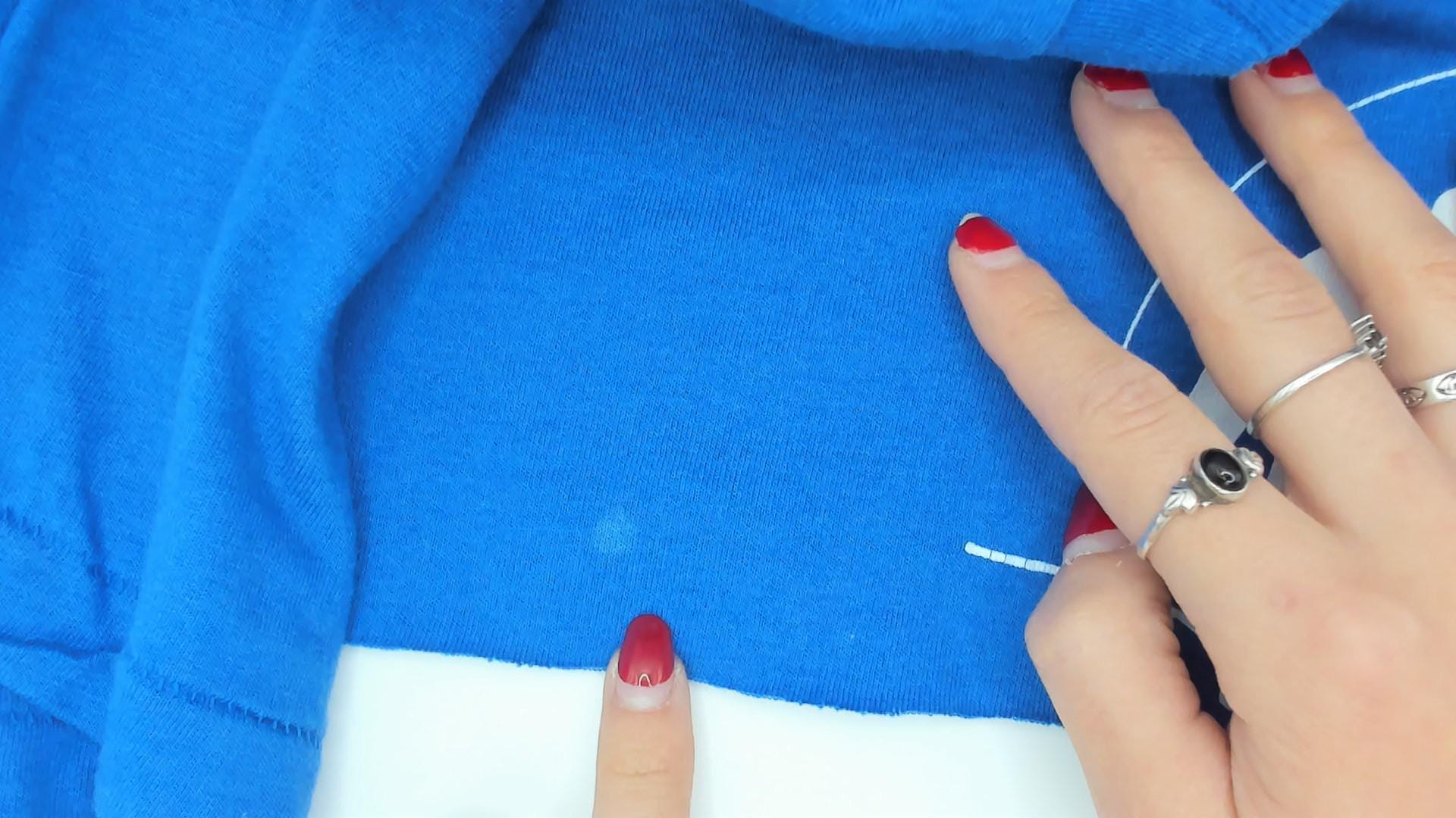 90s Fruit of the Loom Cowboy Horse Graphic Crop Tee Royal Blue Small