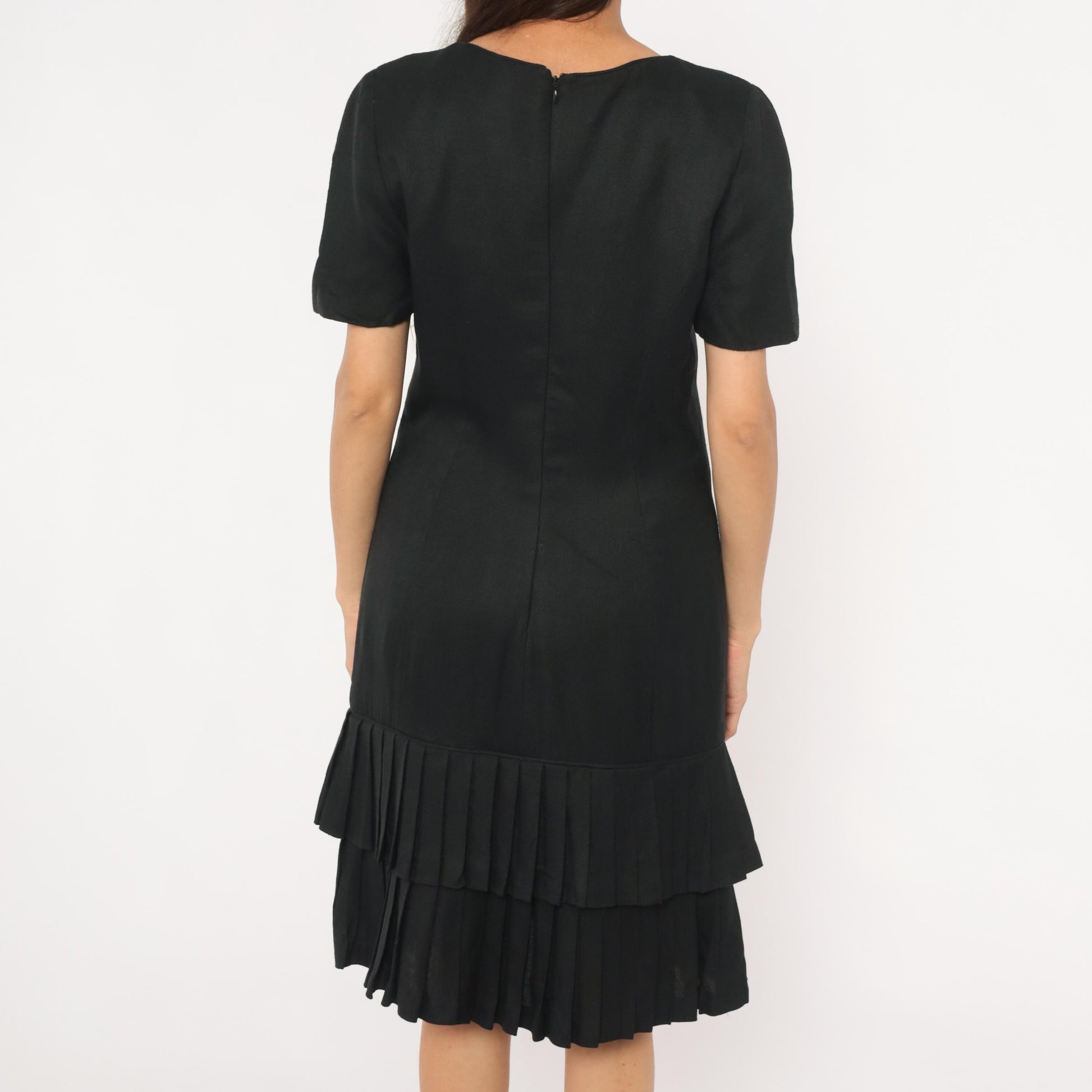 80s Carolina Herrera Black Knee-Length Dress Drop Waist Pleated Ruffle Medium