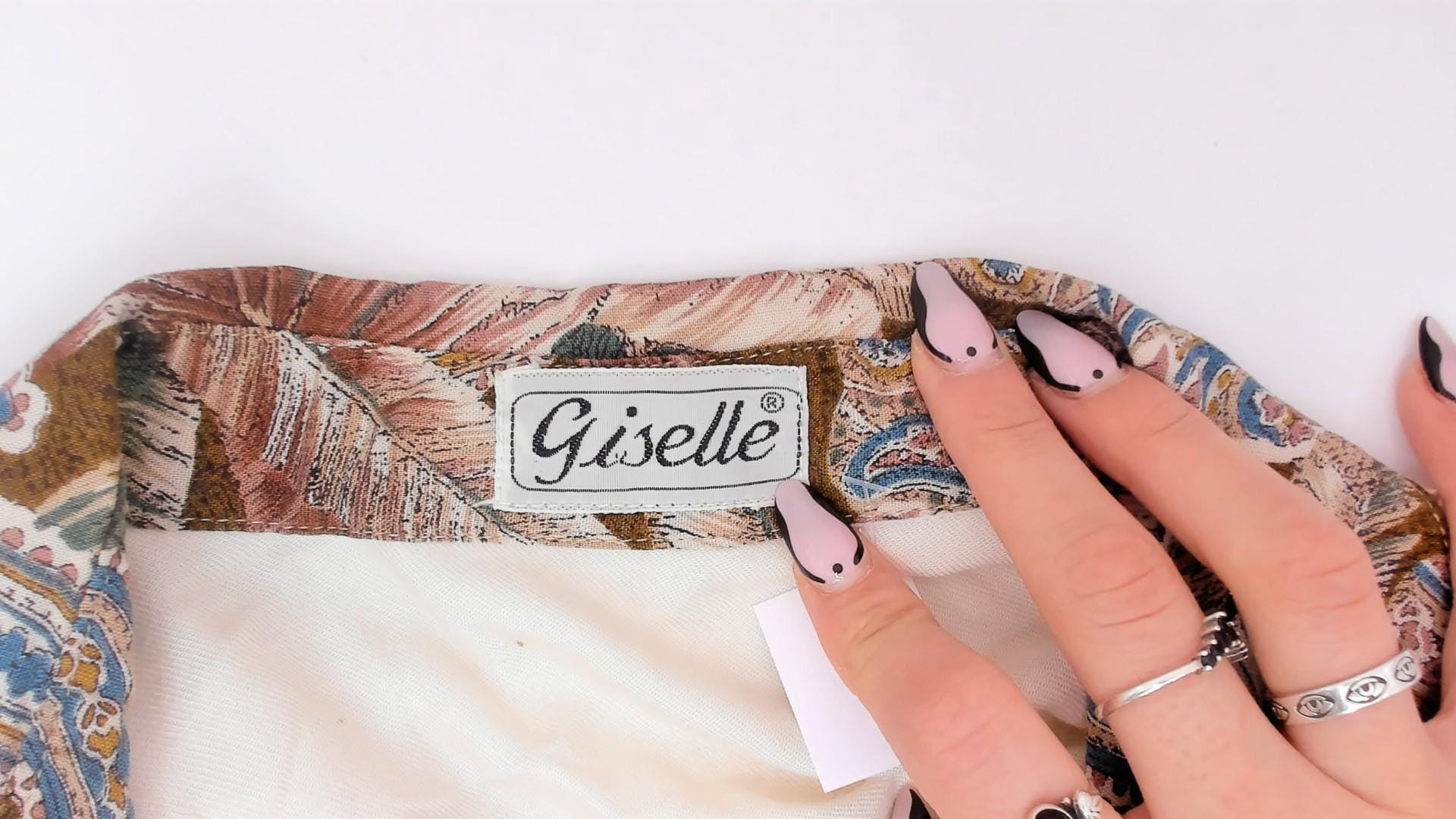 90s Giselle Paisley Collar Blouse Cream Lace Trim Short Sleeve Medium M