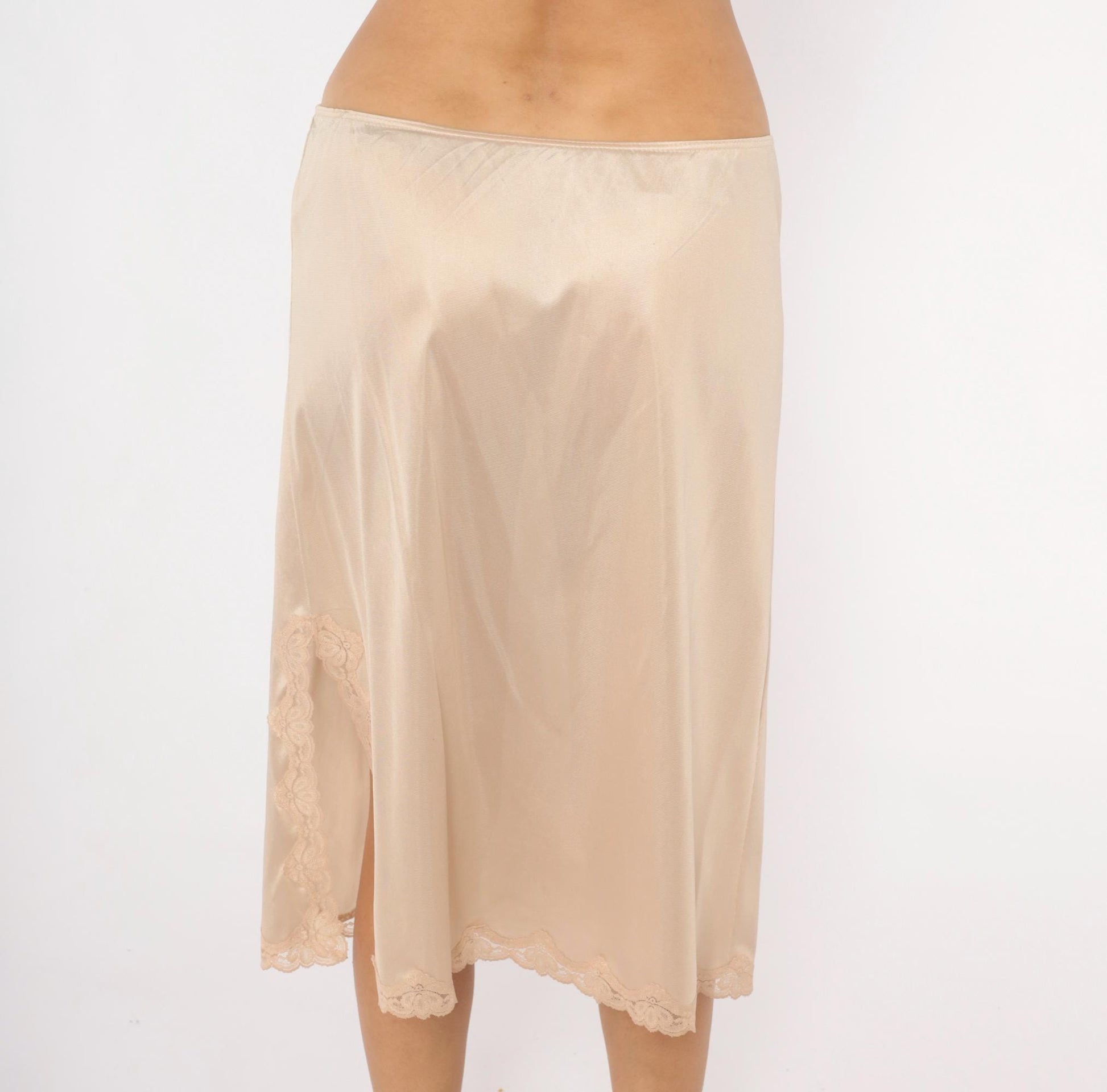 70s Sears Beige Half Slip Scalloped Lace Trim Nylon Medium
