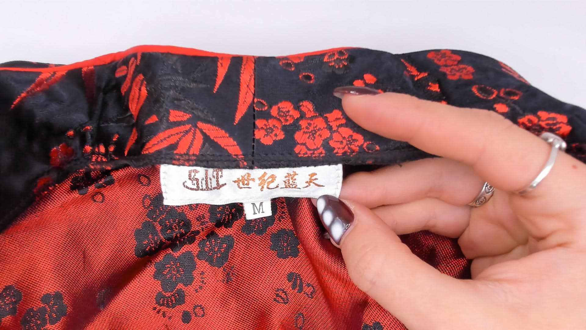 2000s Black Red Silk Cheongsam Top Mandarin Collar Brocade Medium M