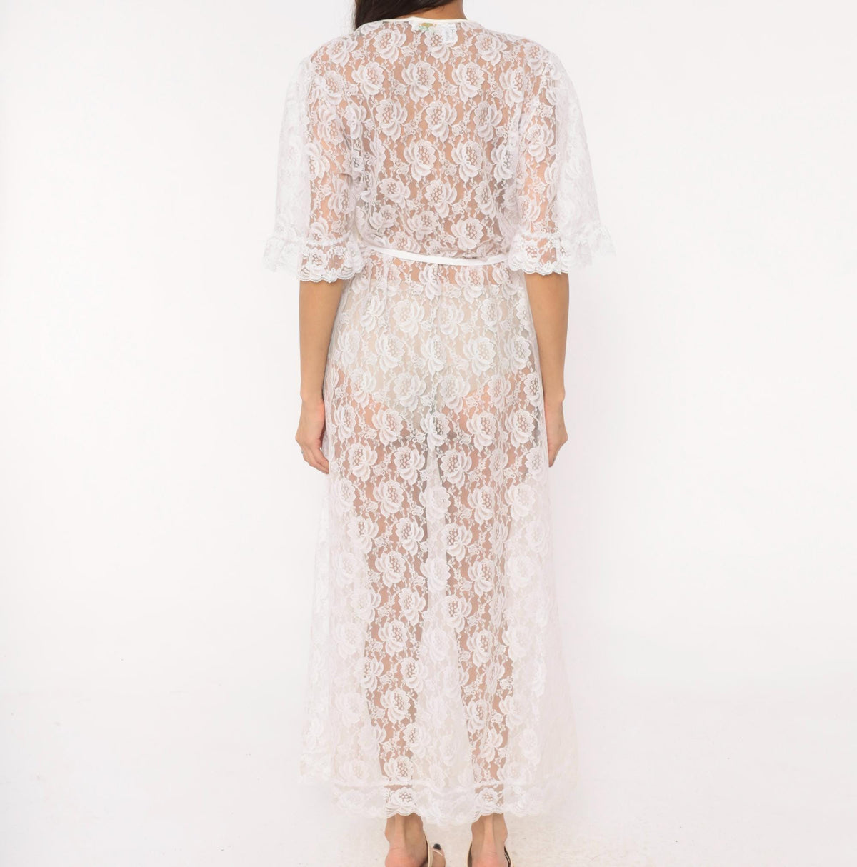 80s Pinehurst White Lace Maxi Robe Scalloped Floral Sheer Wrap Medium M