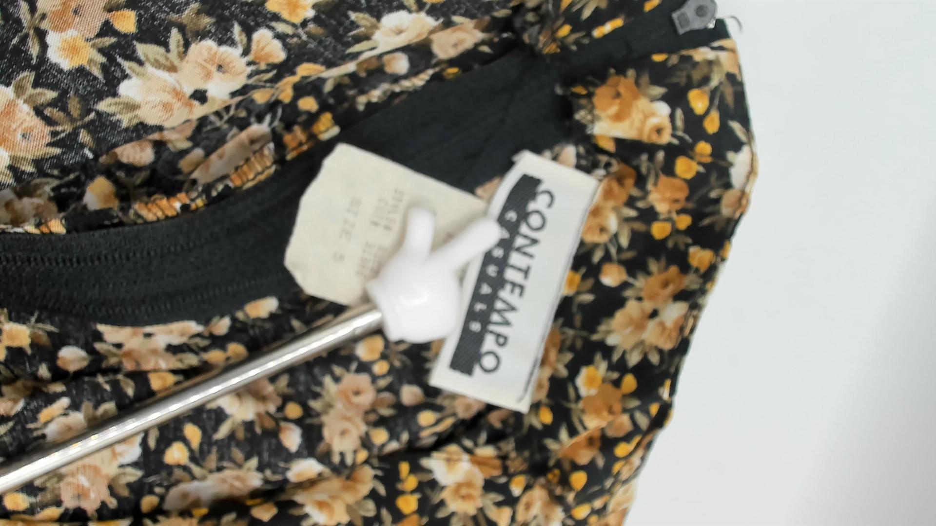 90s Contempo Casuals Floral Mini Dress Black Peach Rose V-Neck Flutter Sleeve Small S