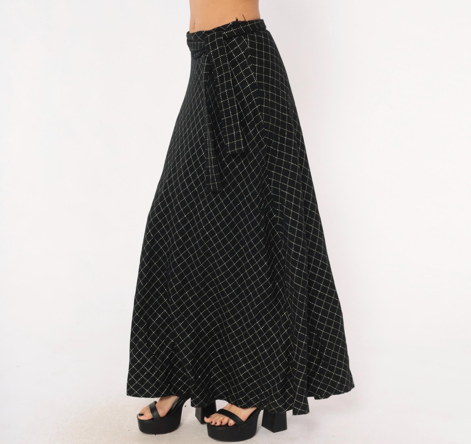 70s Signature Black Maxi Skirt Diamond Quilted Silver Metallic Medium M