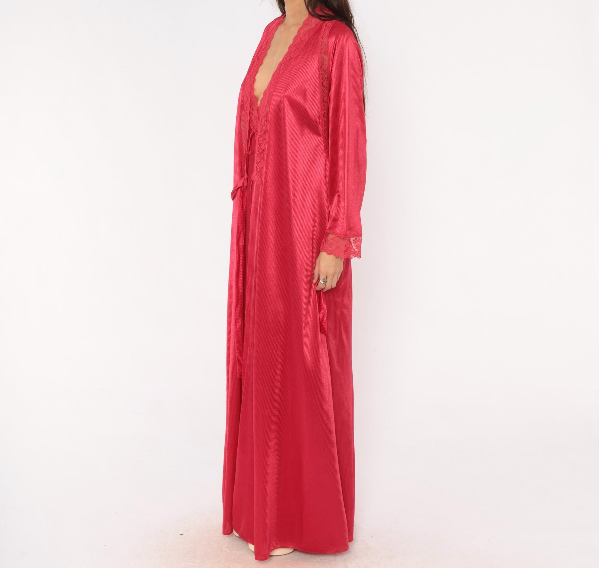 70s JCPenney Raspberry Nylon Nightgown Robe Set Deep V Lace Medium