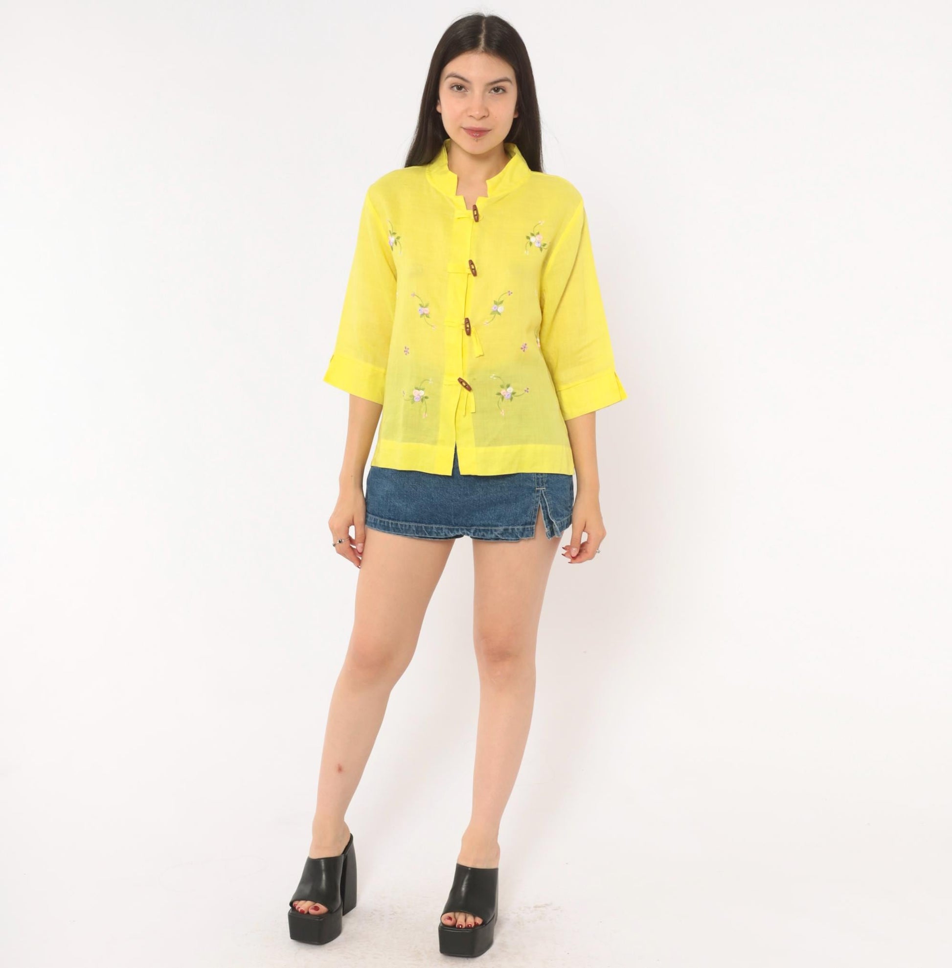 80s Yellow Embroidered Floral Mandarin Collar Blouse Cotton Three Quarter Sleeve Medium