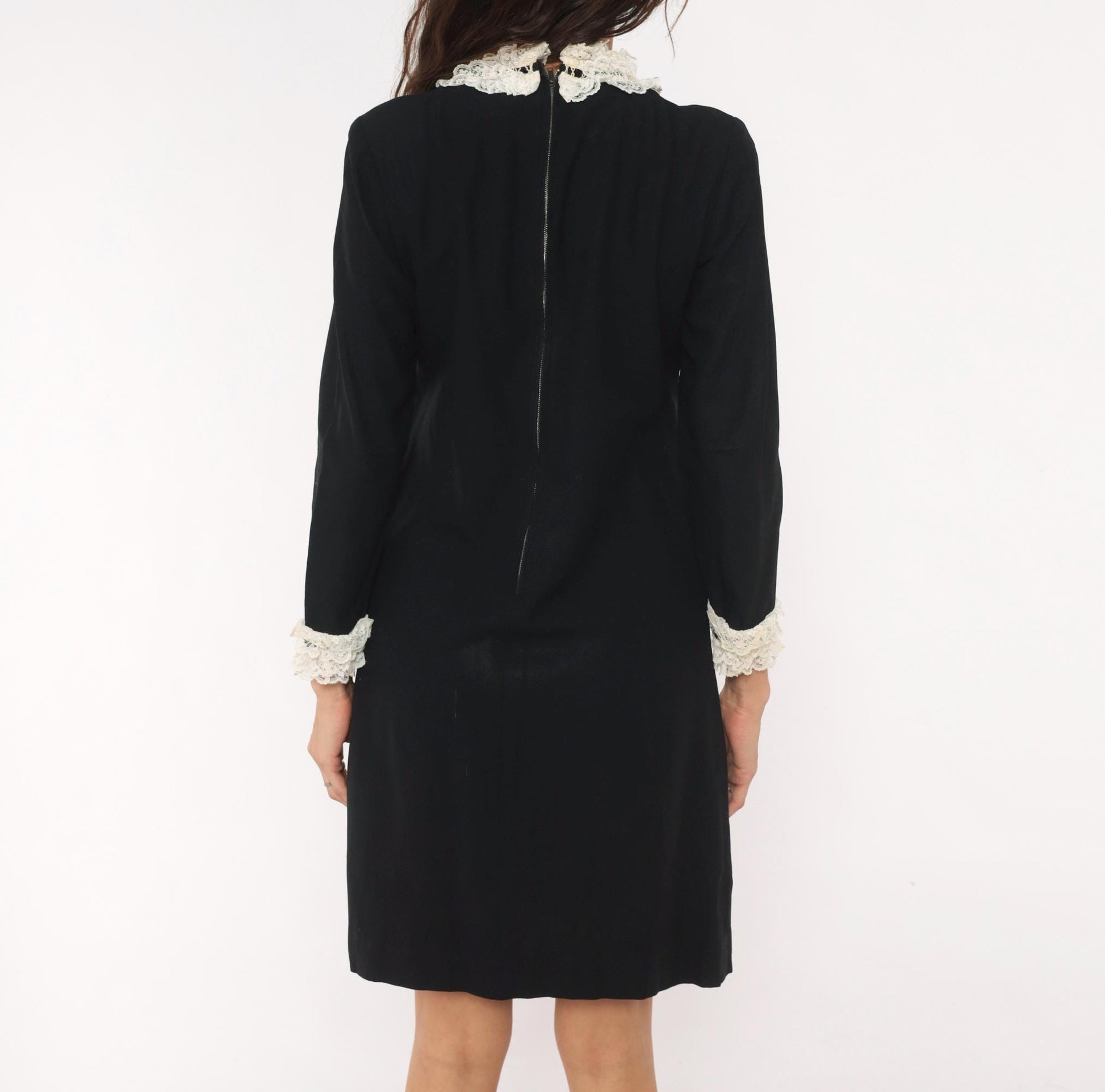 1970s Black Shift Dress Cream Lace Bib Collar Long Sleeve Knee Small