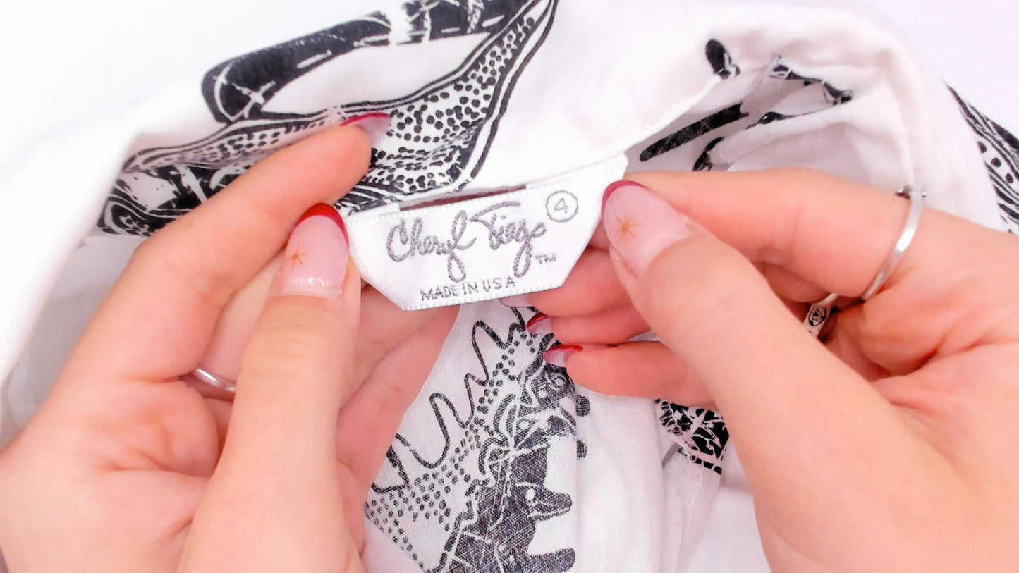 90s Cheryl Tiegs Seashell Print Camp Collar Shirt White Black Cotton XS
