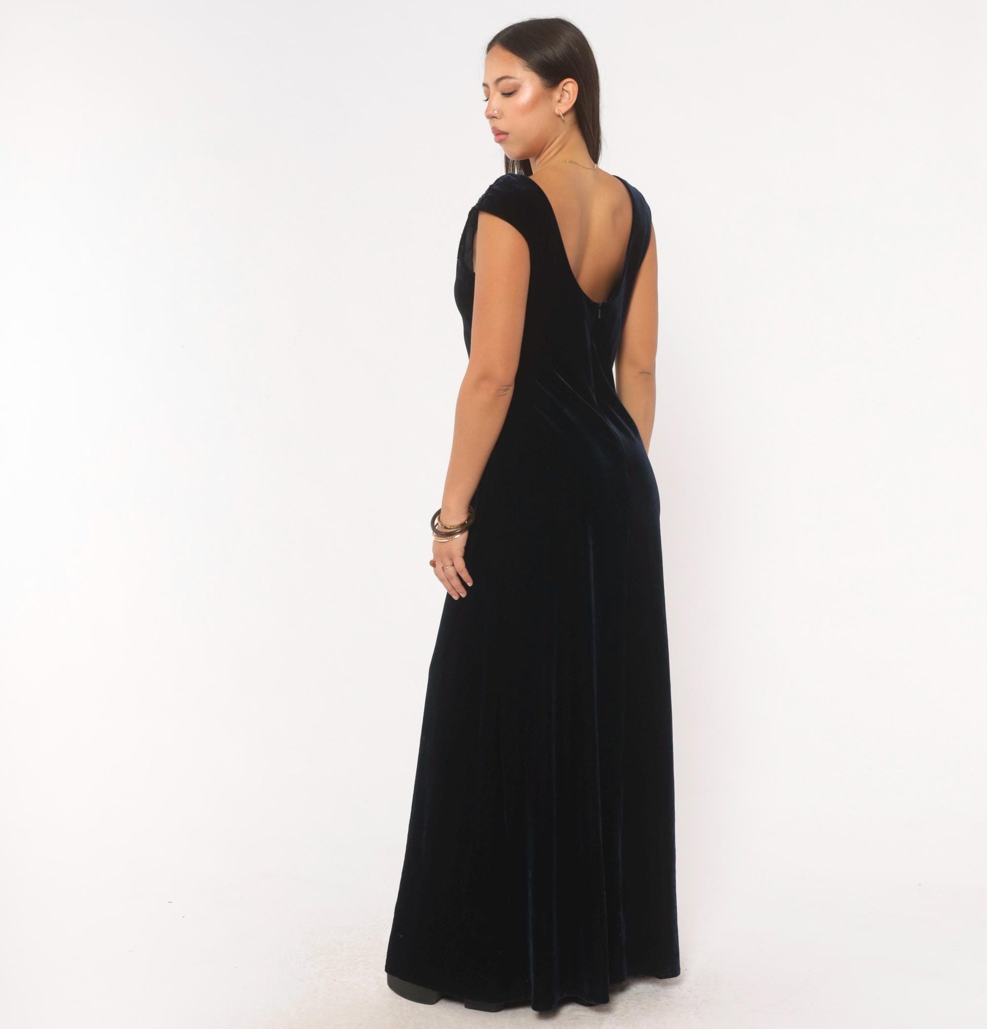 90s J. R. Nites Navy Velvet Gown Beaded Sequin Cap Sleeve Boat Neck Medium