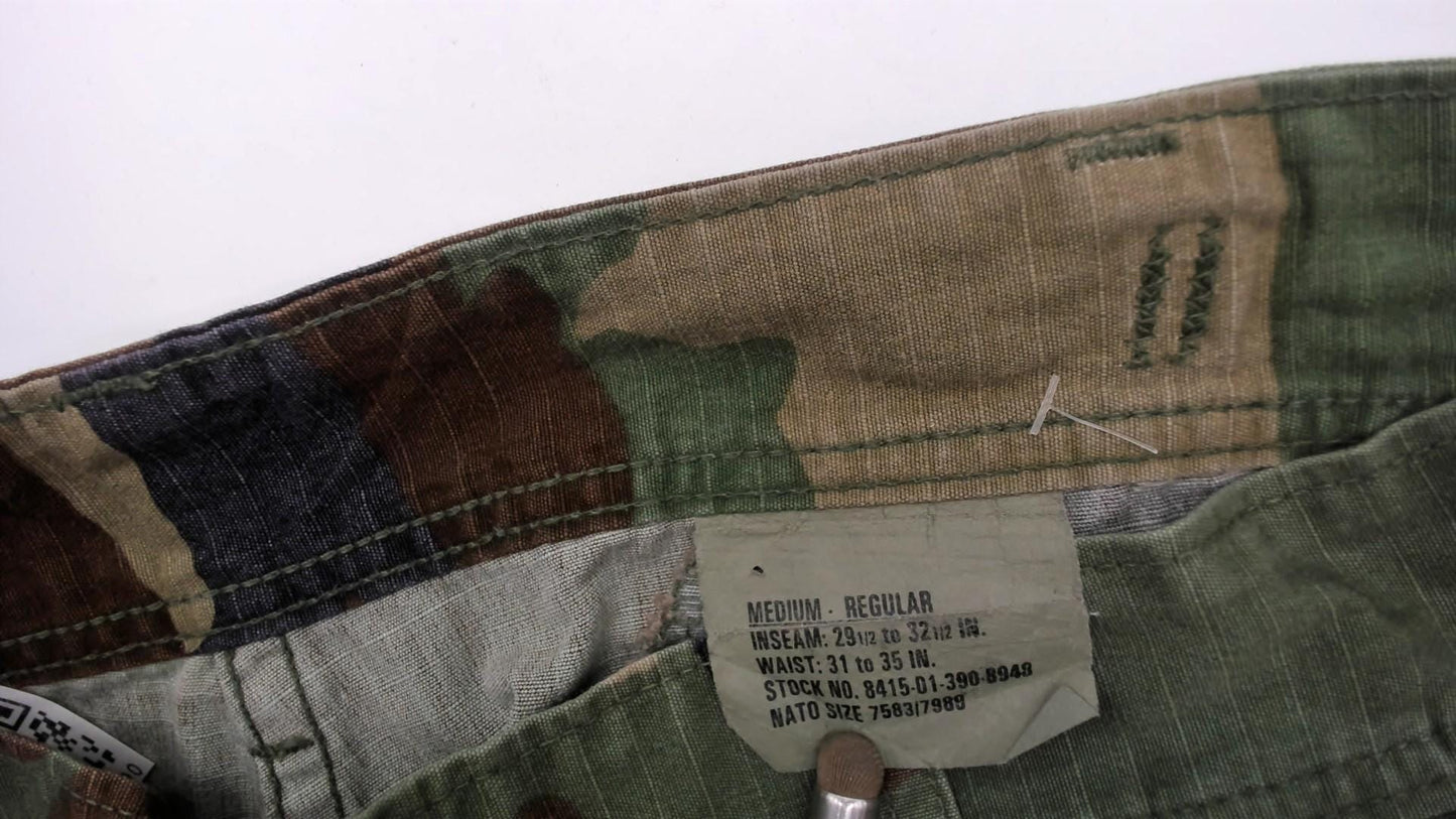 90s American Apparel Woodland Camo Cargo Pants Tapered Olive Medium M