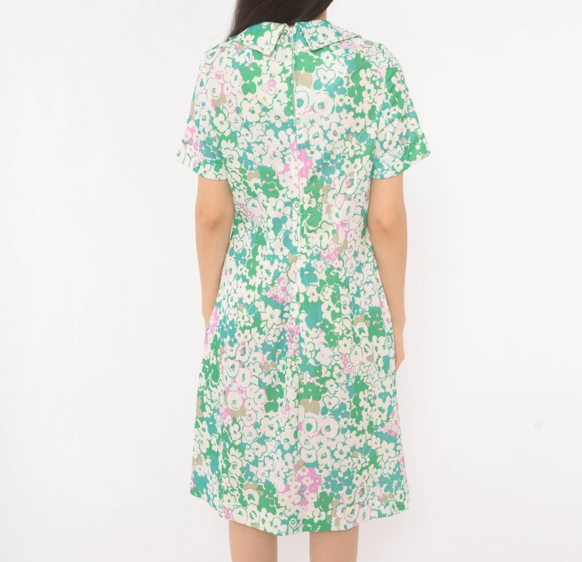 70s Psychedelic Floral A-Line Dress Green Pink White Scoop Collar Knee Medium