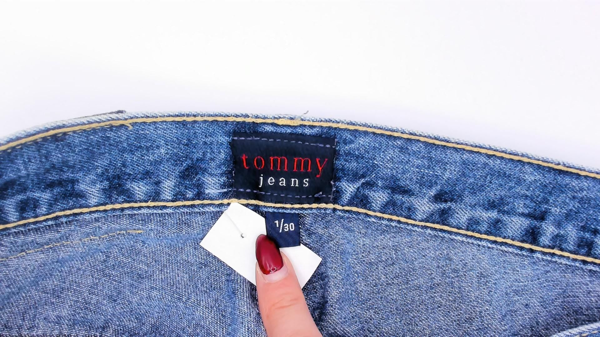 Tommy Hilfiger High Waist Straight Leg Mom Jeans Medium Wash Blue Cotton Extra Small XS