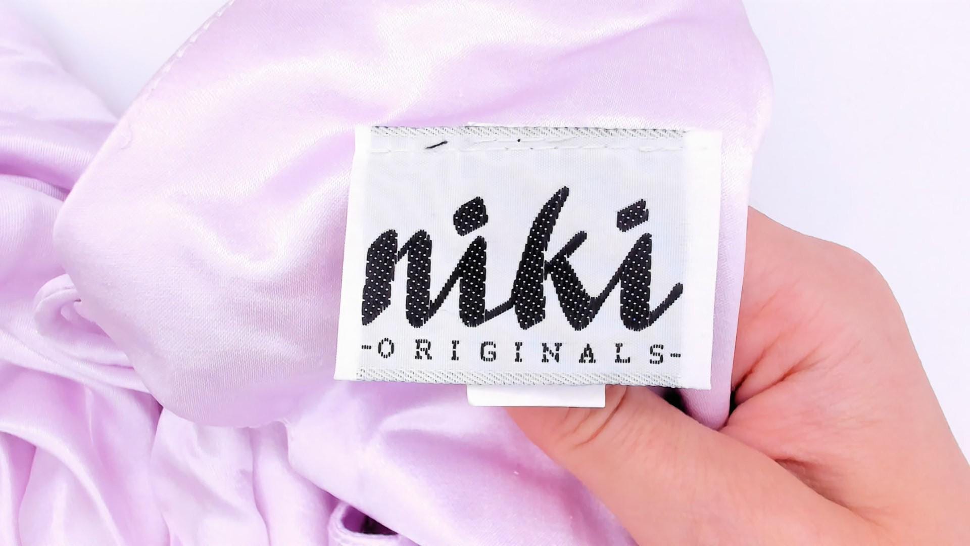 90s Niki Originals Lilac Satin Maxi Gown Sweetheart Neckline Lace-Up Back Medium M