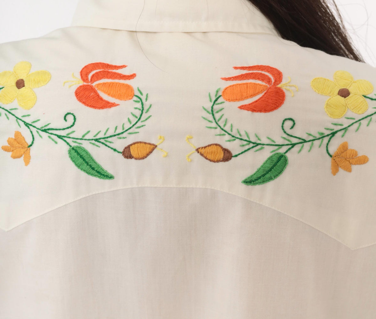 70s Levi's Western Shirt Floral Embroidered Yoke White Pearl Snap Large