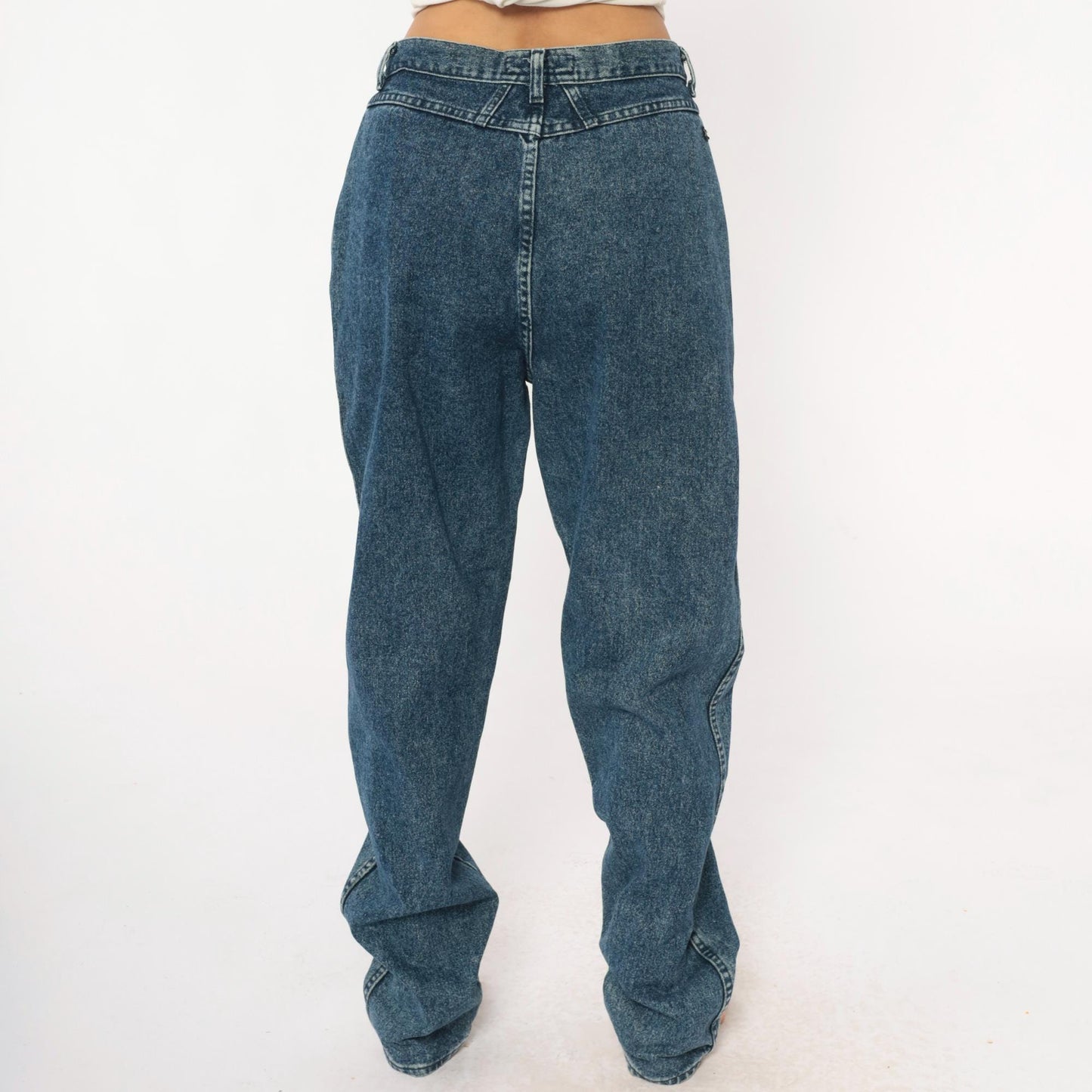 Y2K Wrangler High-Waisted Straight Leg Jeans Medium Blue Denim