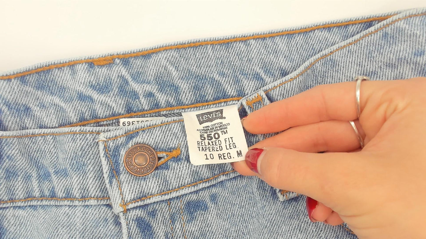 Levi's 550 Mom Jeans Light Wash High Waist Relaxed Tapered Leg 10 Regular