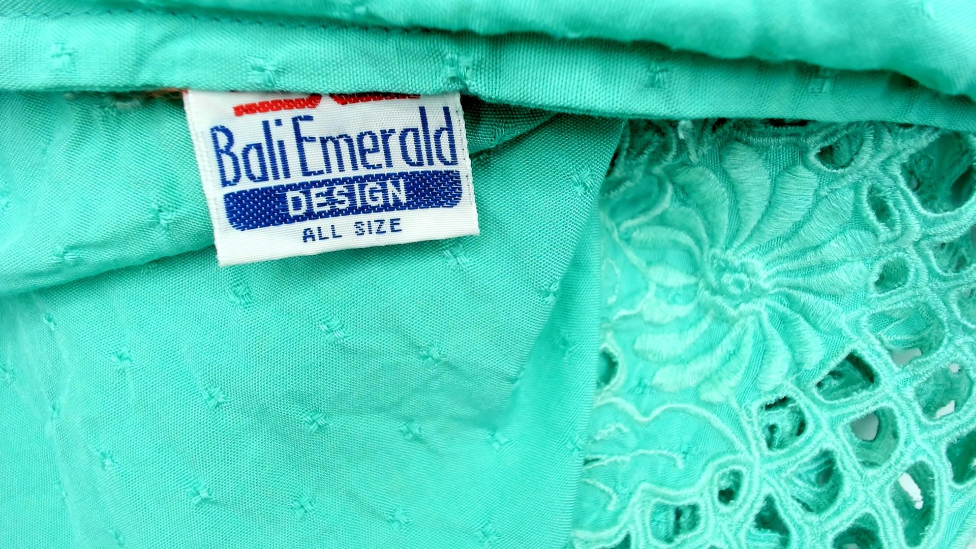 90s Bali Emerald Mint Green Cutwork Lace Blouse Scalloped Batwing Sleeve Small