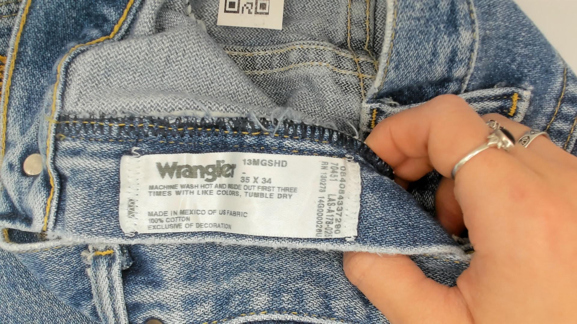 Wrangler Straight Leg Jeans 90s Light Wash Denim 35x34
