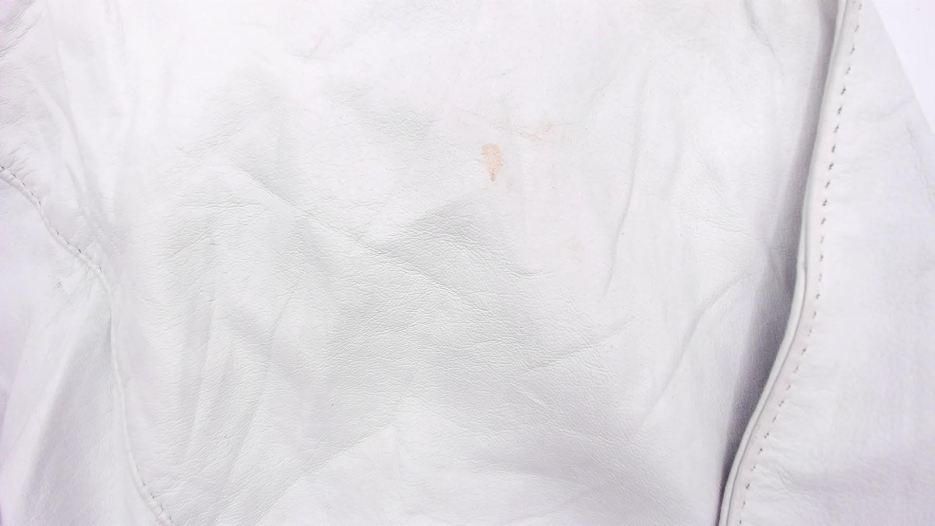 90s Chia Cropped Leather Jacket White Snap Front Batwing Sleeve Medium