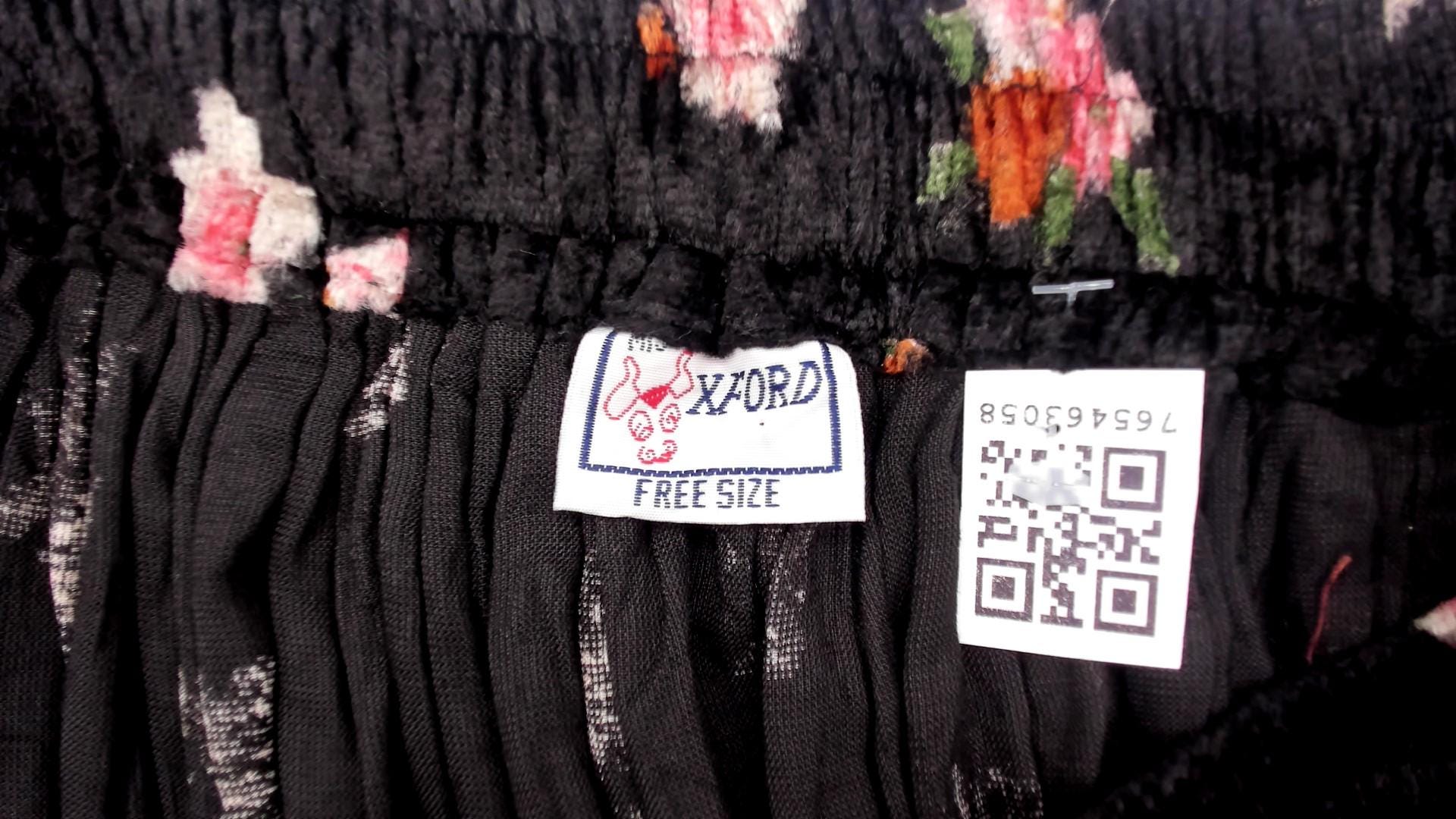 90s Xford Black Crushed Velvet Maxi Skirt Pink Floral Print One Size