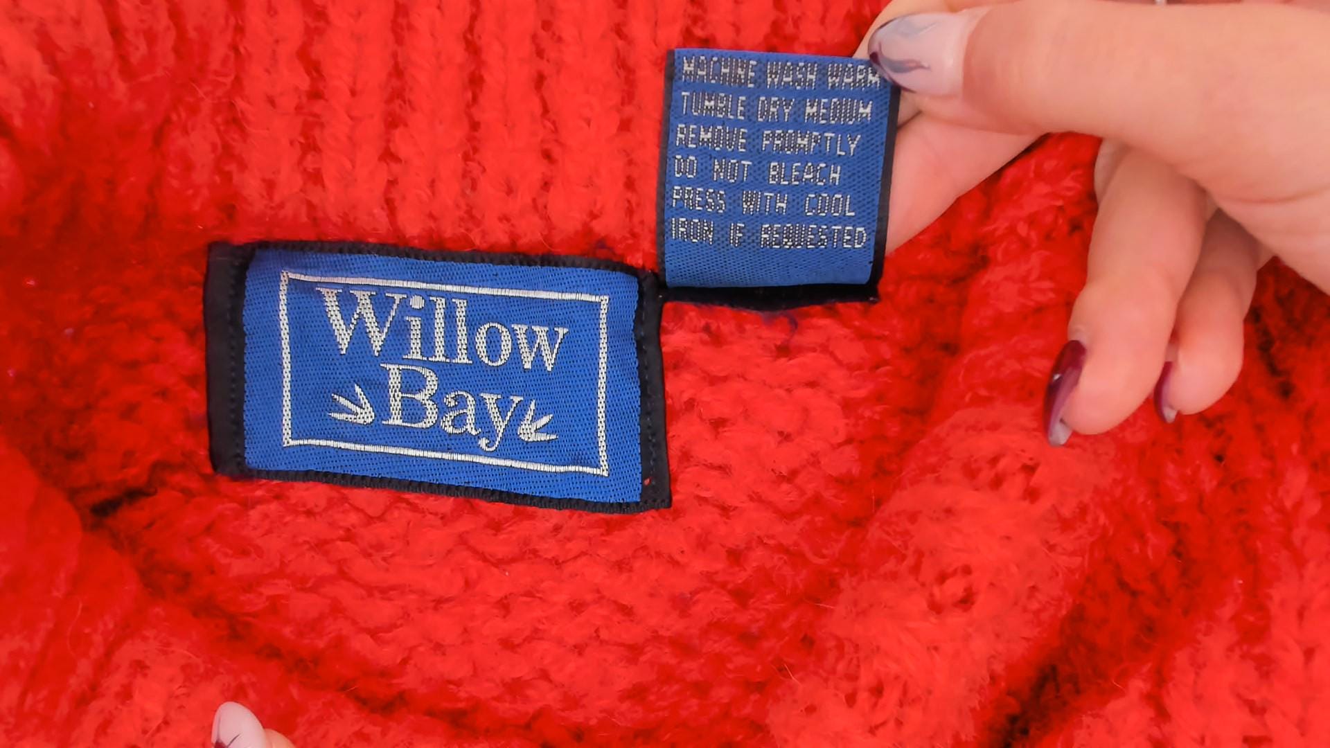 90s Willow Bay Southwestern Diamond Knit Pullover Red Green Blue Medium