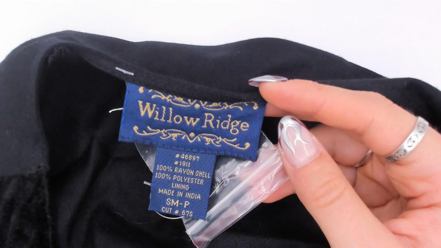 90s Willow Ridge Black Sleeveless Blouse Velvet Embroidered V Neck Small Petite