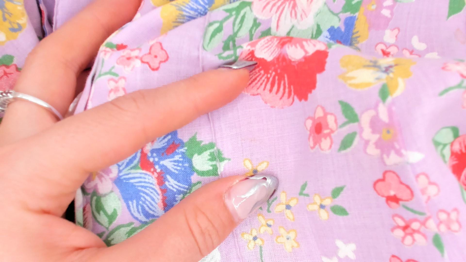 80s Lilac Floral Pleated Skirt Button Front Knee Length Cotton Small