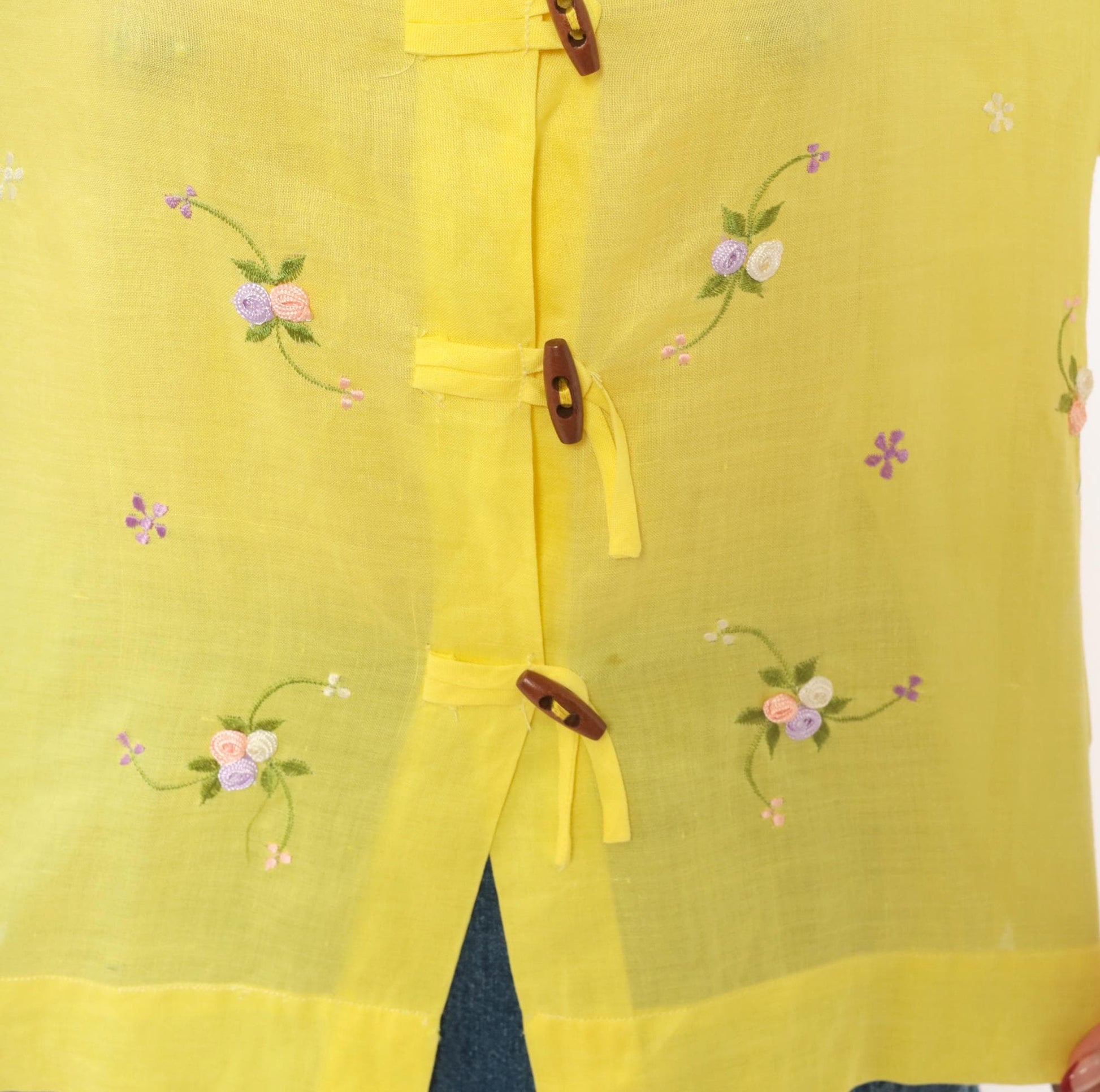 80s Yellow Embroidered Floral Mandarin Collar Blouse Cotton Three Quarter Sleeve Medium