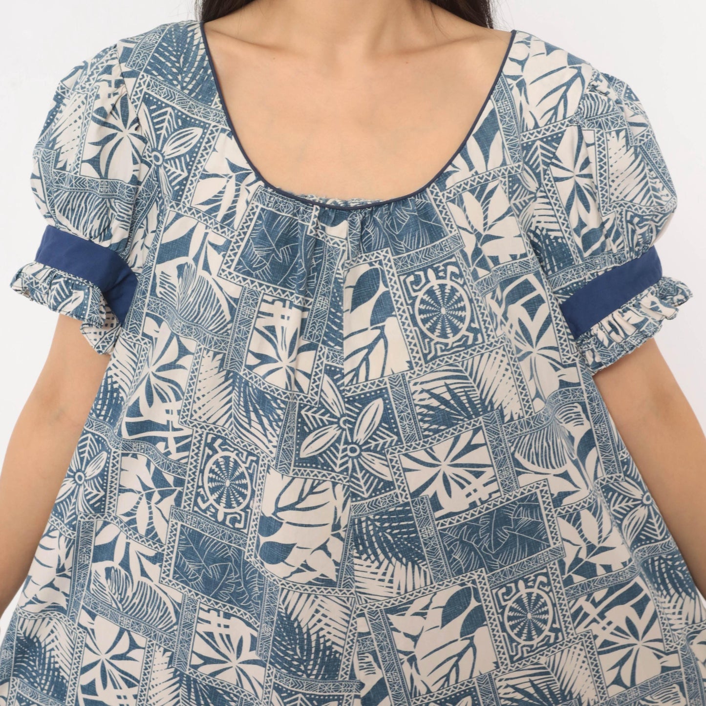 90s Good Times Tapa Print Muumuu Blue White Tropical Patchwork Cotton Knee-Length Medium Large