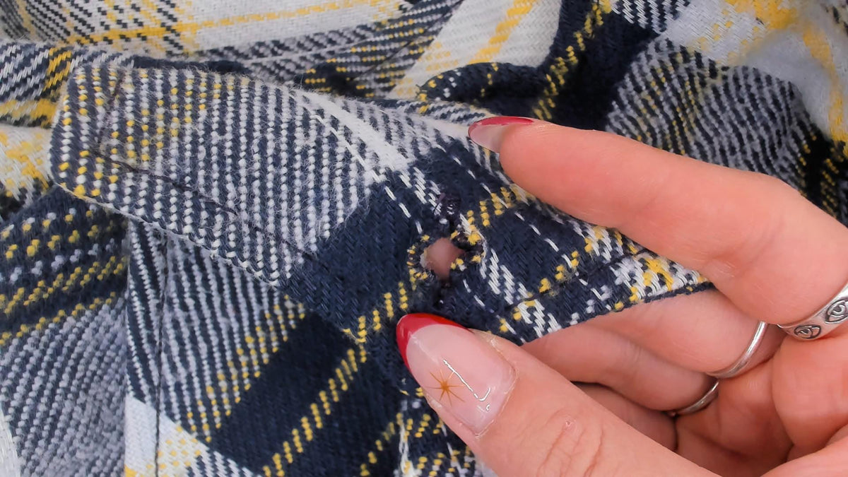 80s Navy Yellow Plaid Flannel Shirt Cotton Button Front Extra Large