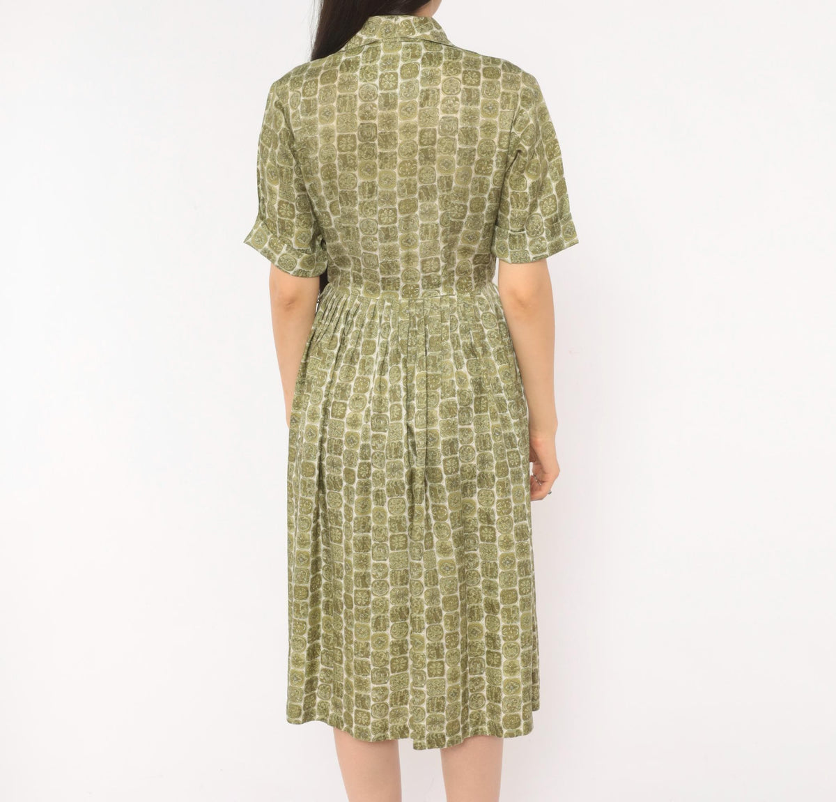 60s Olive Medallion Shirtdress Pleated Skirt Notched Collar Cream Small S