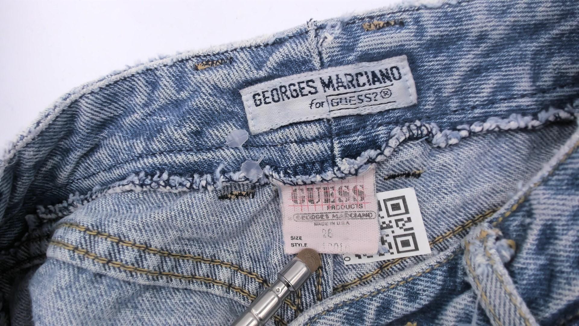 90s Guess Denim Cutoff Shorts Light Wash High Waisted Frayed Hem Small
