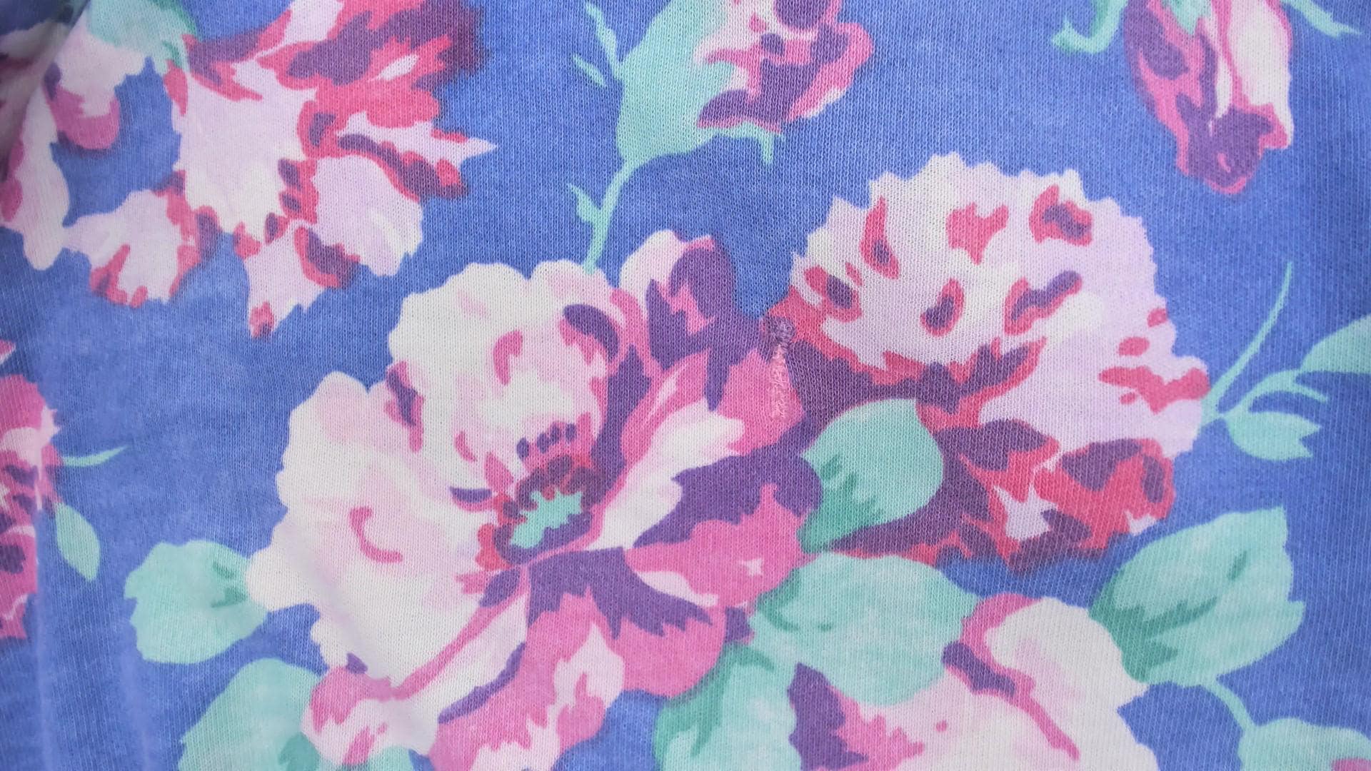 80s Periwinkle Floral Sundress Rose Print Gathered Skirt Knee Length XS