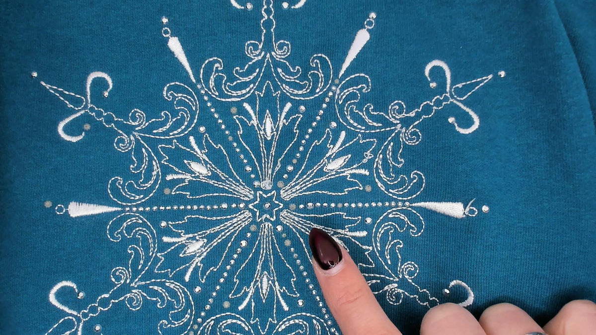 90s M&C Sportswear Teal Snowflake Embroidered Sweatshirt Beaded Crewneck Large L