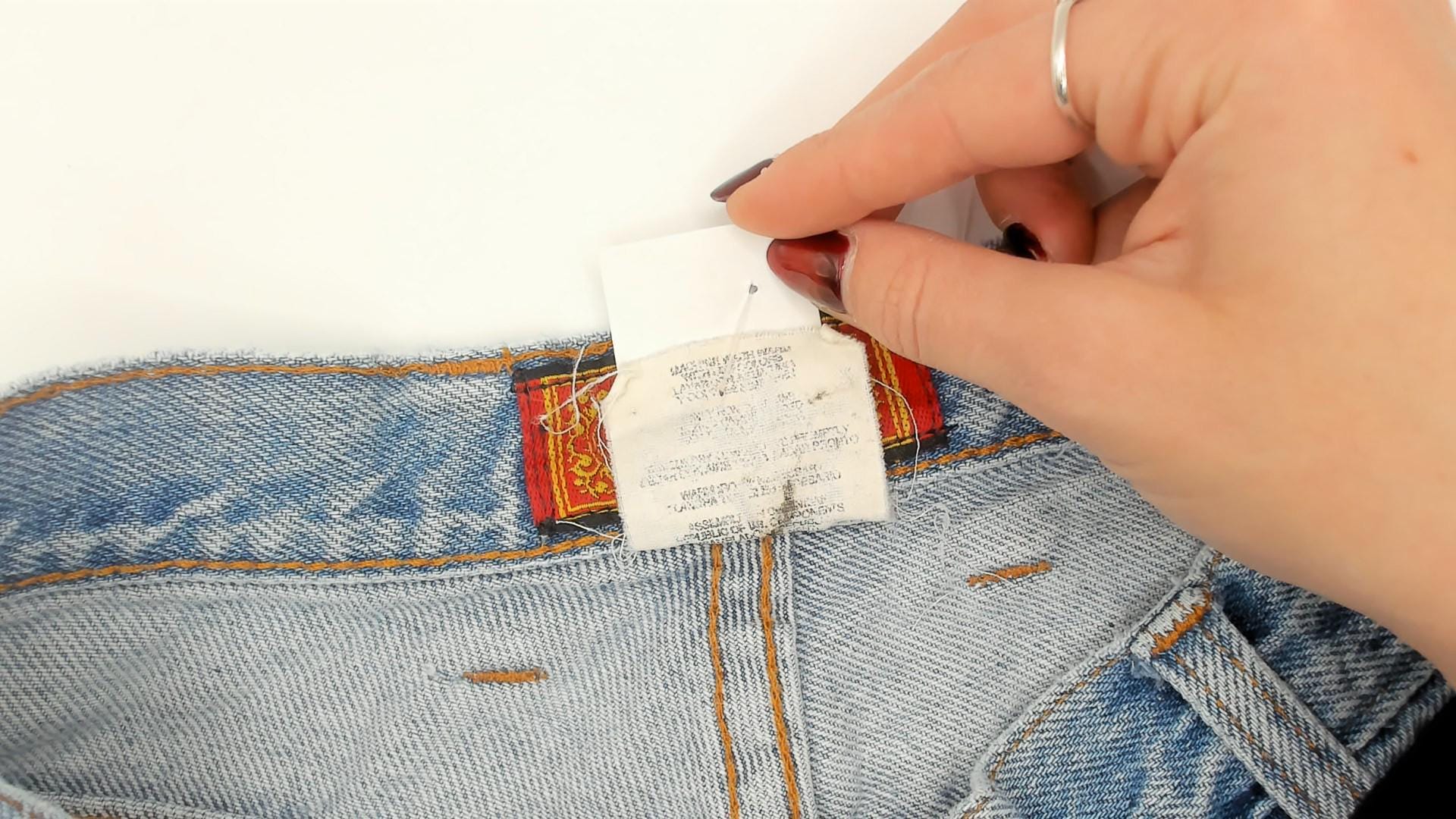 90s Bonjour High Waisted Mom Jeans Light Wash Tapered Denim Medium