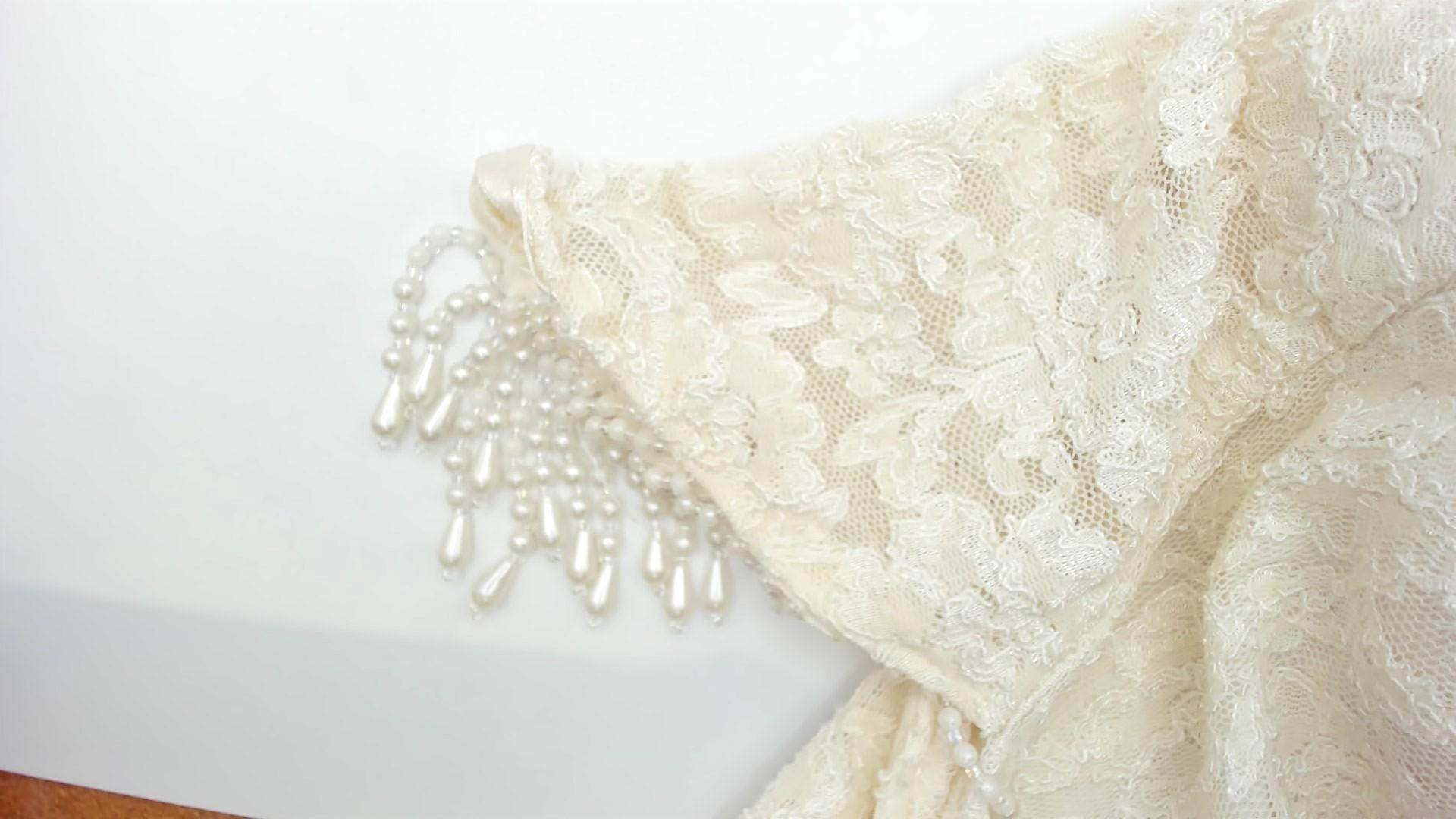 80s Cream Lace Puff Sleeve Dress Beaded Grape Detail Maxi Large L