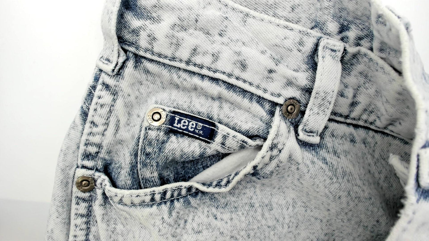 90s Lee Light Wash High Waisted Straight Leg Mom Jeans Small