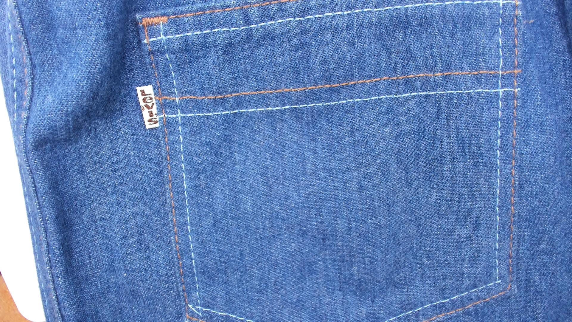 Levi's Medium Blue Denim Skirt High Waisted A-Line Medium M