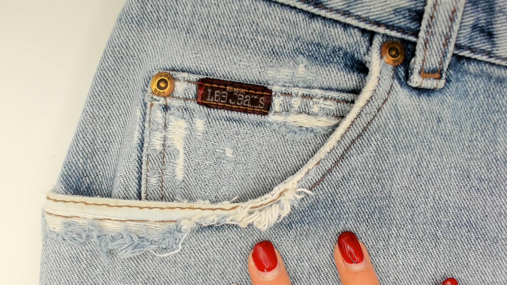 90s Lee Light Wash Straight Leg Jeans Distressed Denim 35W 30L