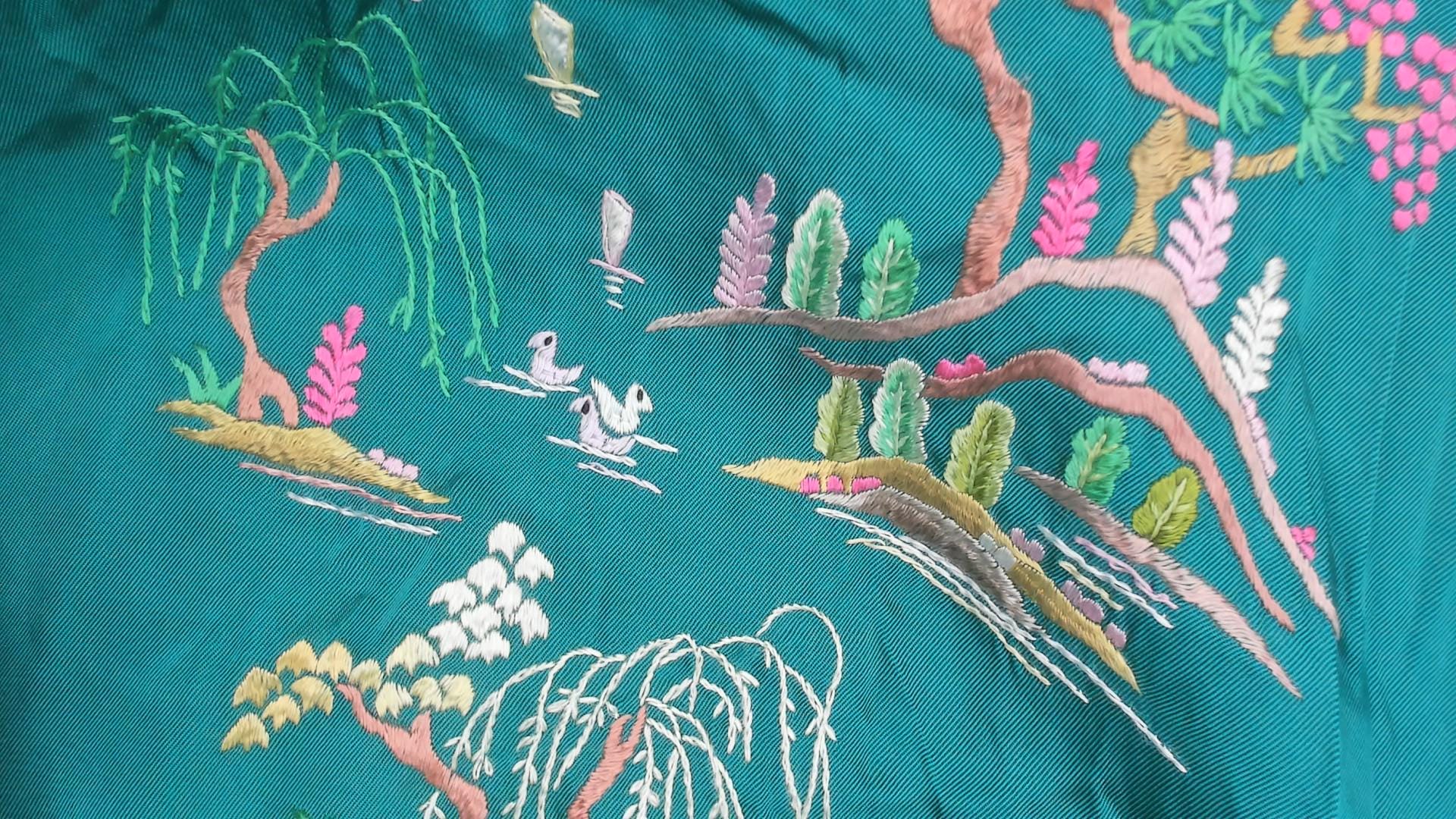 80s Health Silk Kimono Robe Emerald Embroidered Landscape Ankle Length Large L