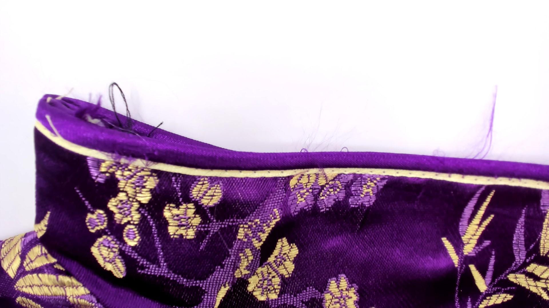 2000s Purple Gold Brocade Cheongsam Mandarin Collar Cap Sleeve Mini Small S
