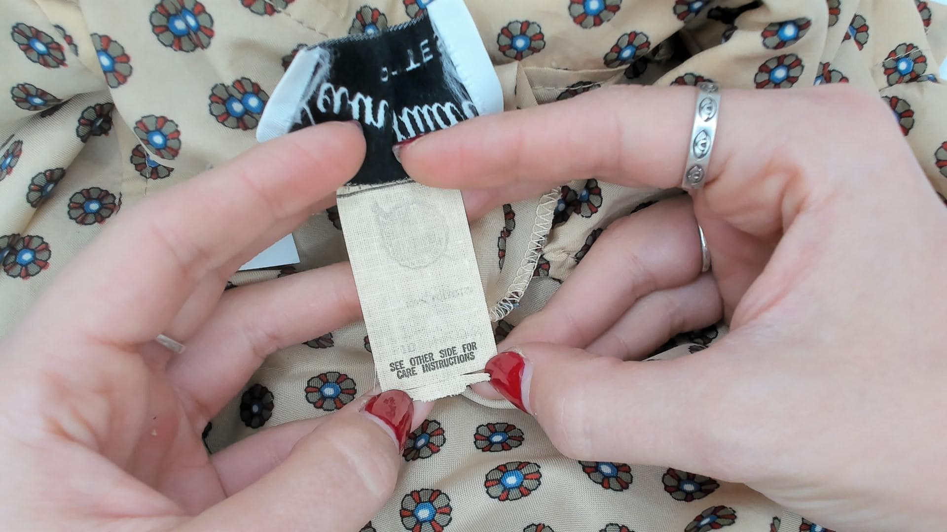 80s Kevin Stuart Petites Medallion Floral Shirtdress Tan Medium M