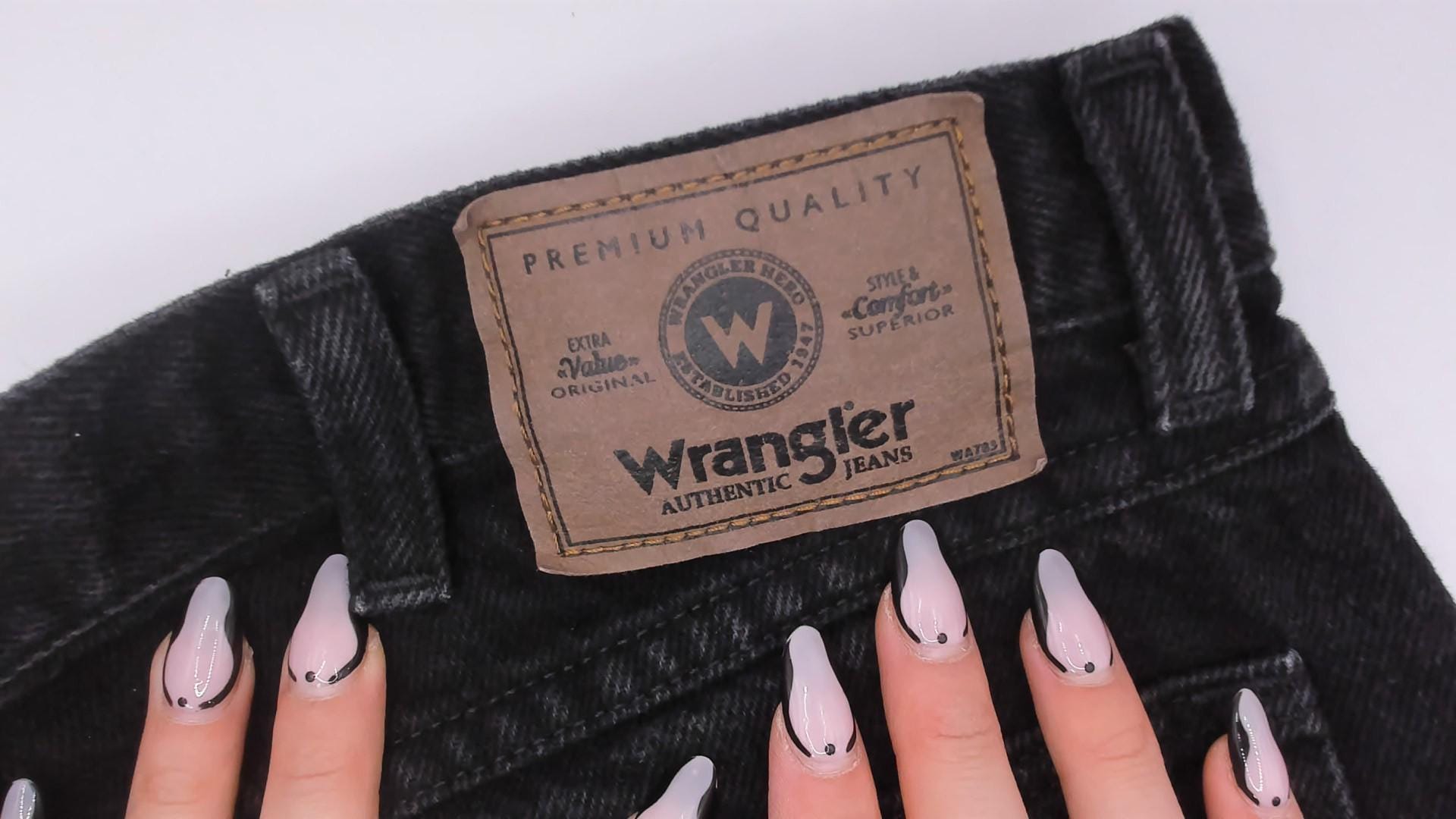 2000s Wrangler Black Denim Jeans Relaxed Fit Straight Leg Cotton 36 x 33