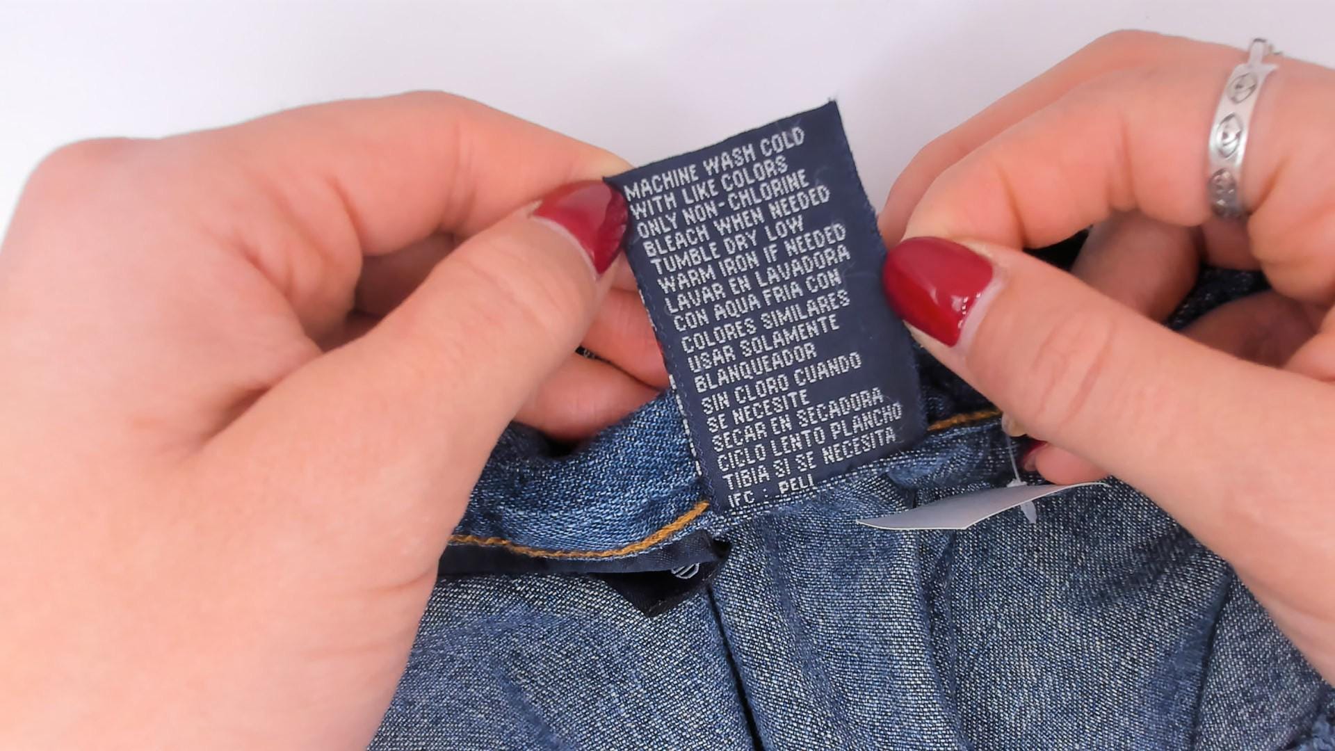 2000s Bill Blass Belted Denim Mini Skirt Indigo Cotton Medium M