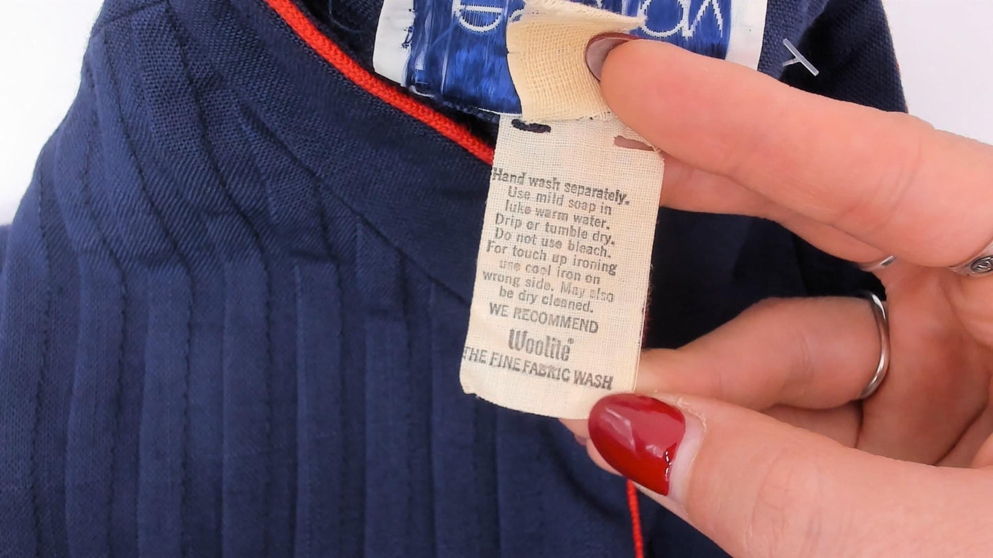 80s Leslie Fay Navy Pintuck Shirtdress Red Piping V-Neck Knee-Length Small Medium